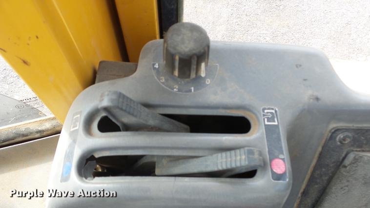 image for item DF4251 2005 Volvo L60E wheel loader