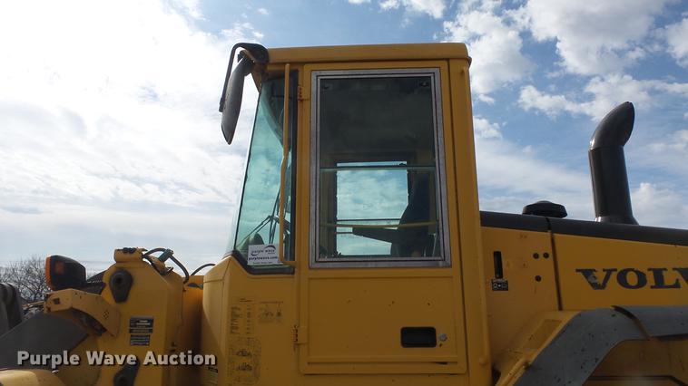 image for item DF4251 2005 Volvo L60E wheel loader