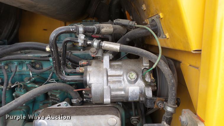 image for item DF4251 2005 Volvo L60E wheel loader