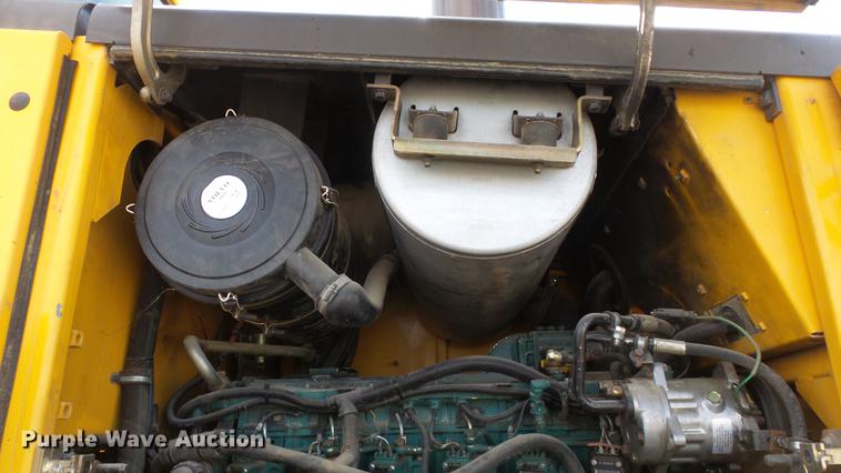 image for item DF4251 2005 Volvo L60E wheel loader