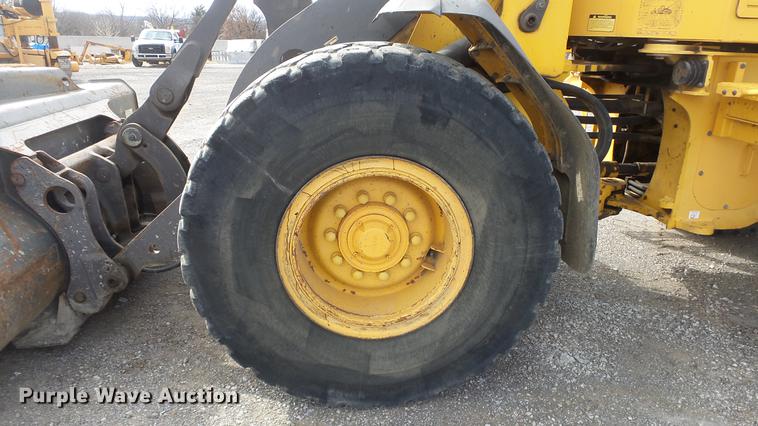image for item DF4251 2005 Volvo L60E wheel loader