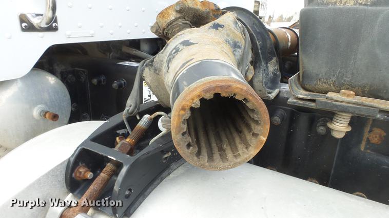 image for item DF4253 2007 Peterbilt 379 semi truck