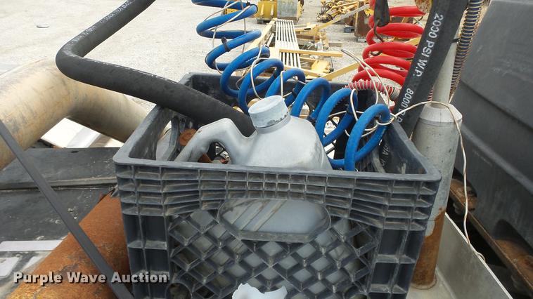 image for item DF4253 2007 Peterbilt 379 semi truck