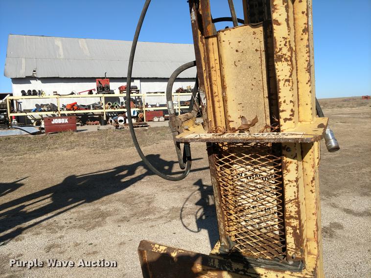 image for item DJ9900 Skid steer hammer