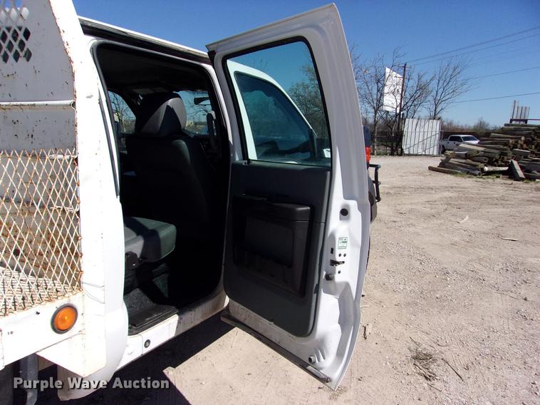 image for item DK9904 2011 Ford F550 Super Duty Crew Cab flatbed truck