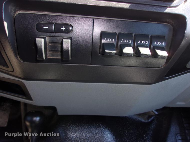 image for item DK9904 2011 Ford F550 Super Duty Crew Cab flatbed truck