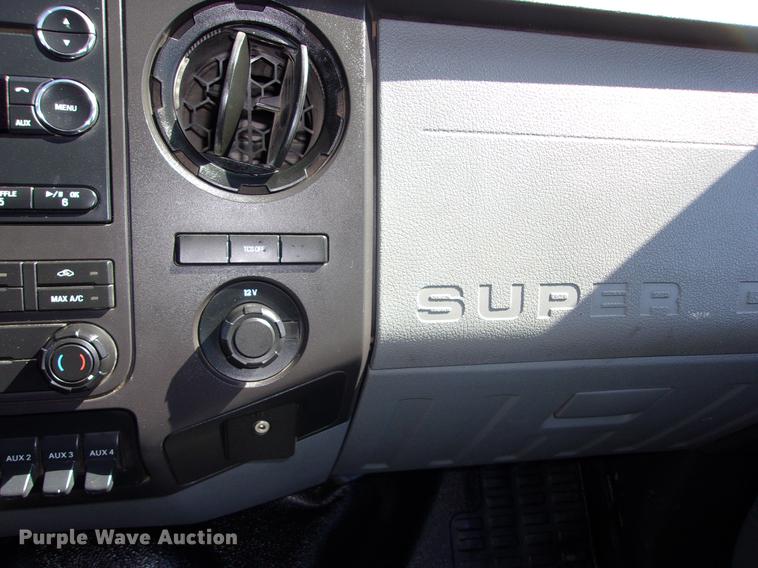 image for item DK9904 2011 Ford F550 Super Duty Crew Cab flatbed truck