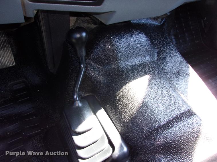 image for item DK9904 2011 Ford F550 Super Duty Crew Cab flatbed truck