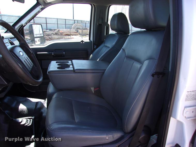 image for item DK9904 2011 Ford F550 Super Duty Crew Cab flatbed truck