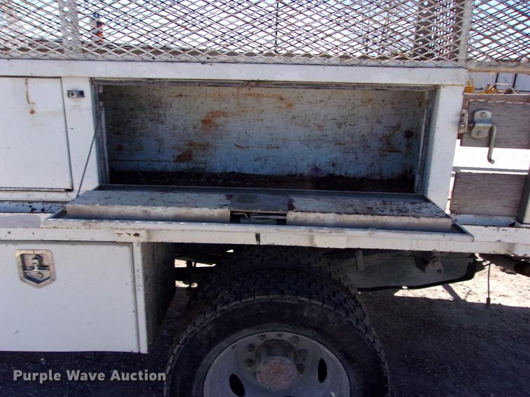 image for item DK9904 2011 Ford F550 Super Duty Crew Cab flatbed truck