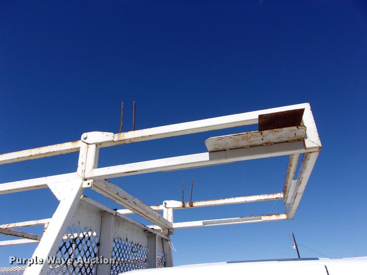 image for item DK9904 2011 Ford F550 Super Duty Crew Cab flatbed truck