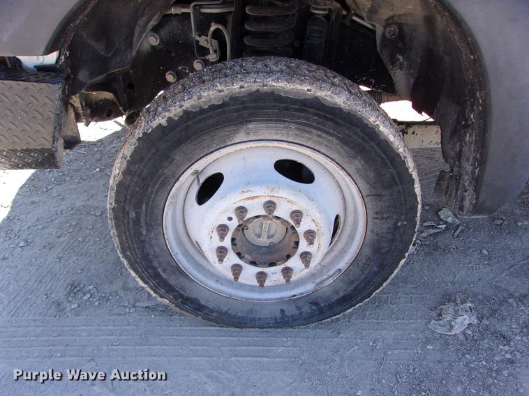 image for item DK9904 2011 Ford F550 Super Duty Crew Cab flatbed truck