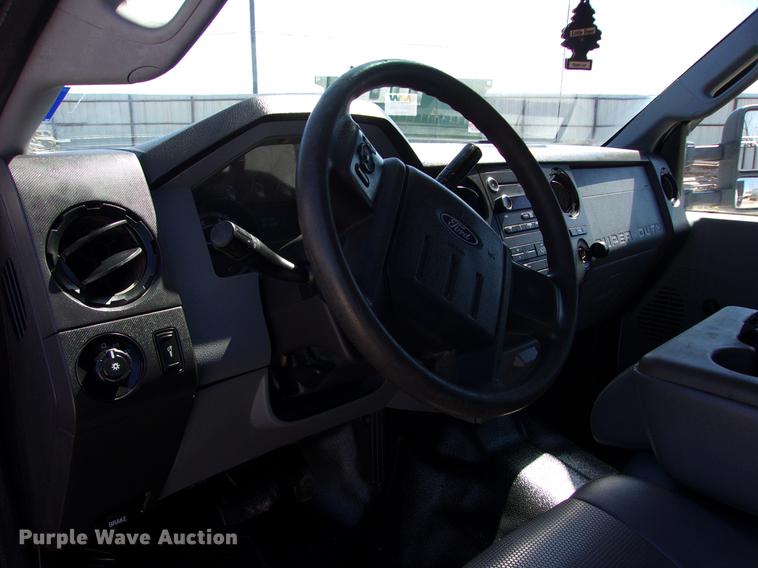 image for item DK9905 2011 Ford F550 Super Duty Crew Cab flatbed truck