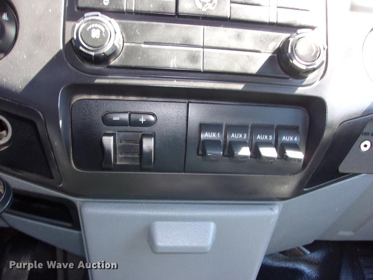 image for item DK9905 2011 Ford F550 Super Duty Crew Cab flatbed truck