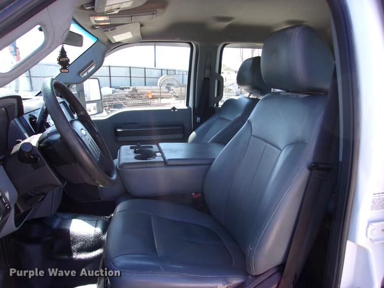 image for item DK9905 2011 Ford F550 Super Duty Crew Cab flatbed truck