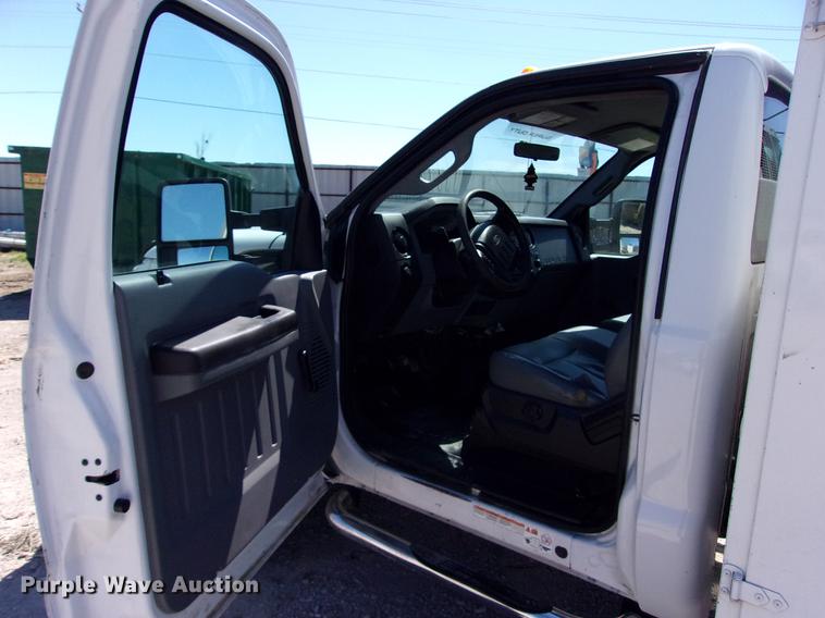 image for item DK9906 2012 Ford F550 Super Duty service truck