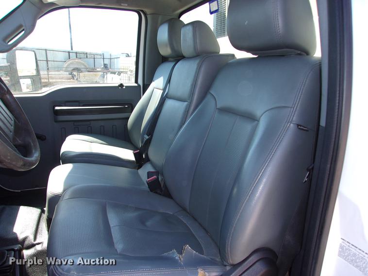 image for item DK9906 2012 Ford F550 Super Duty service truck