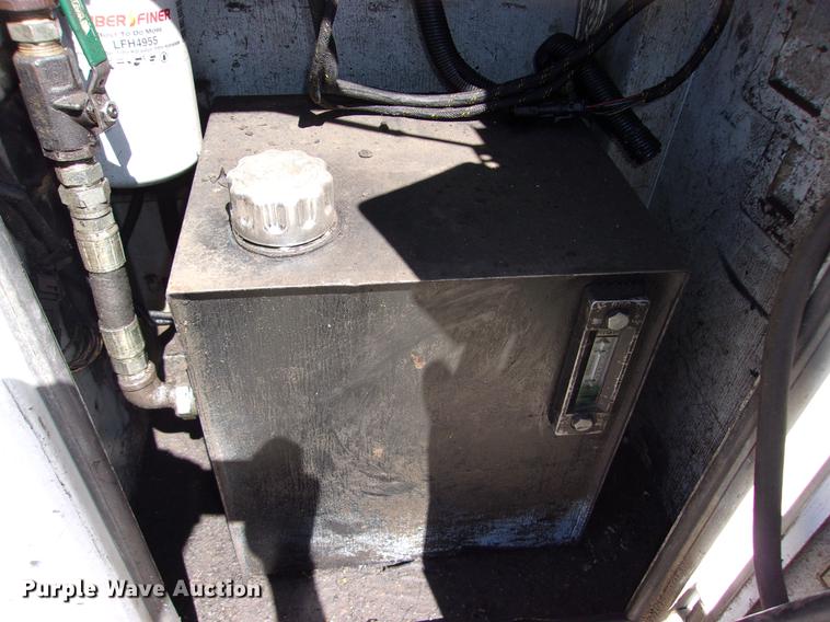 image for item DK9906 2012 Ford F550 Super Duty service truck