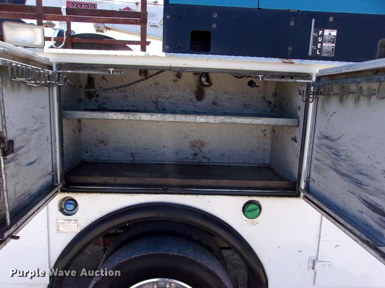 image for item DK9906 2012 Ford F550 Super Duty service truck