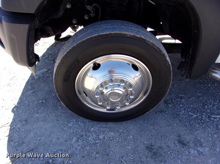 image for item DK9906 2012 Ford F550 Super Duty service truck