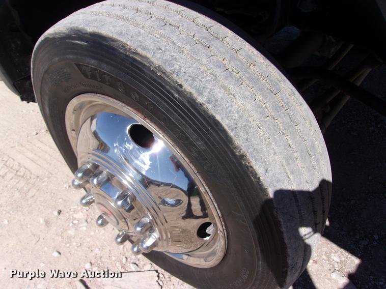 image for item DK9906 2012 Ford F550 Super Duty service truck