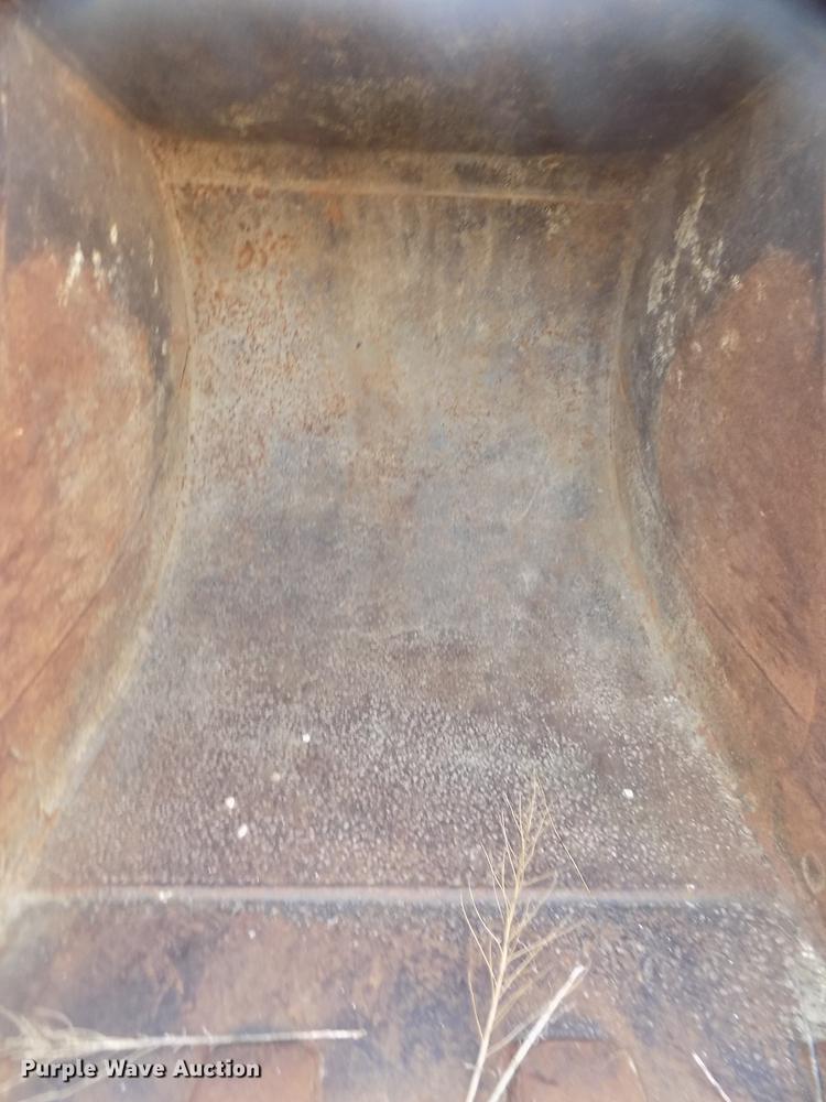image for item DO9014 2005 Geith HD49 36" excavator bucket