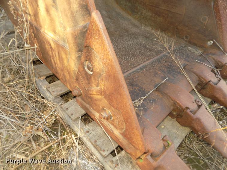 image for item DO9014 2005 Geith HD49 36" excavator bucket