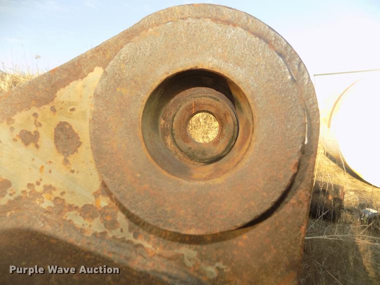 image for item DO9014 2005 Geith HD49 36" excavator bucket