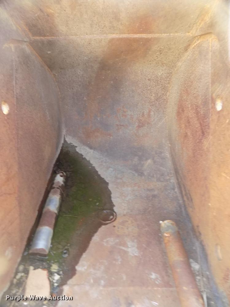 image for item DO9015 36" excavator bucket