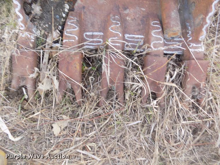 image for item DO9015 36" excavator bucket