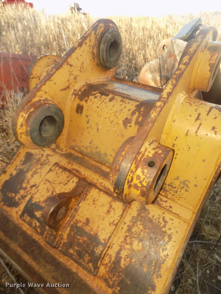 image for item DO9015 36" excavator bucket