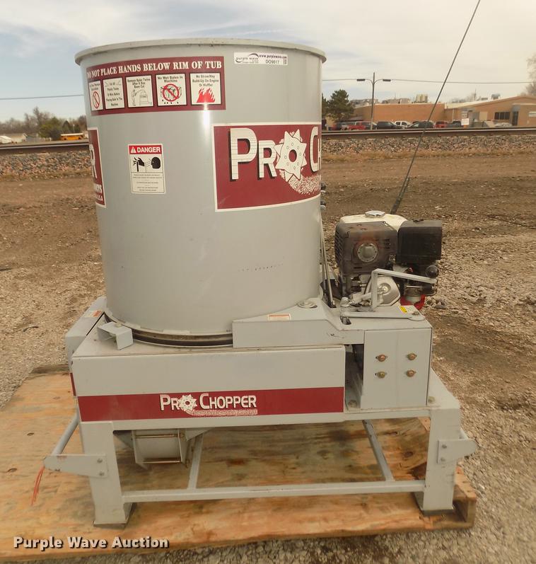 image for item DO9017 Pro Series Pro Chopper straw blower