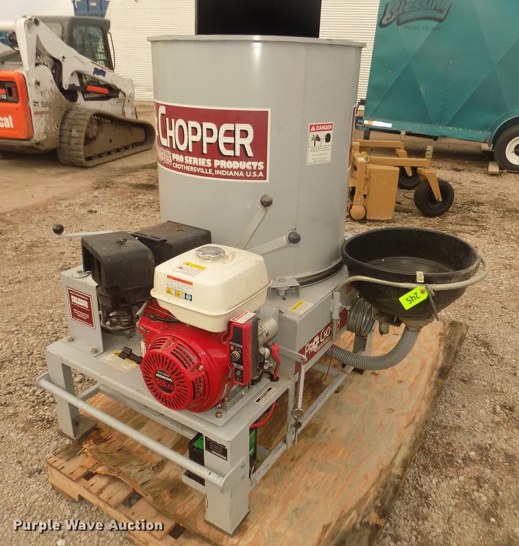 image for item DO9017 Pro Series Pro Chopper straw blower