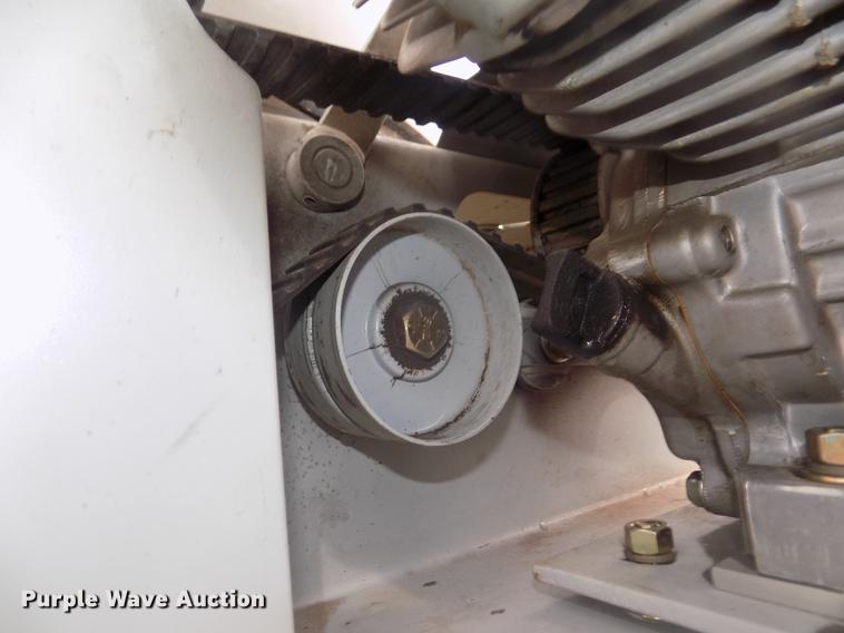 image for item DO9017 Pro Series Pro Chopper straw blower