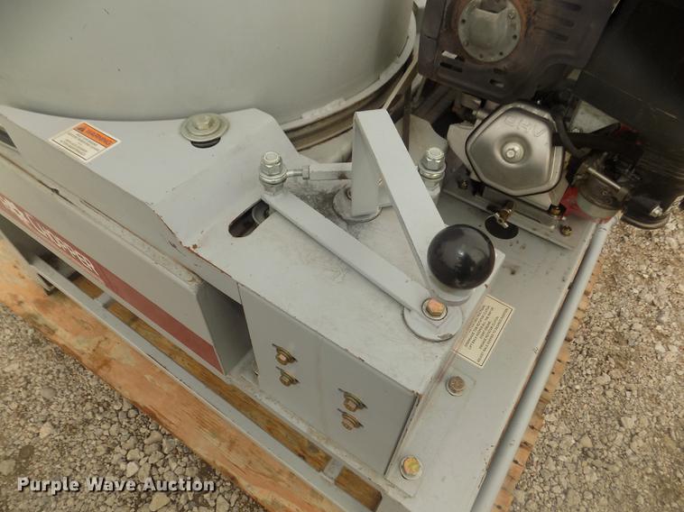 image for item DO9017 Pro Series Pro Chopper straw blower