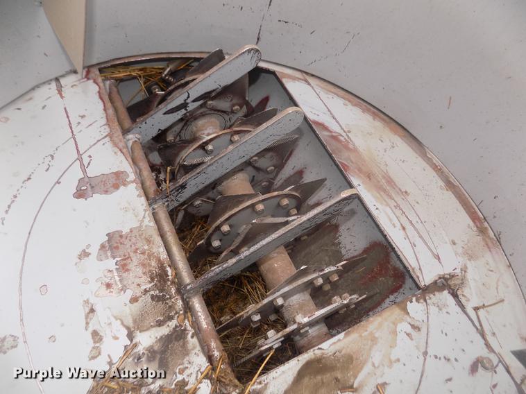 image for item DO9017 Pro Series Pro Chopper straw blower