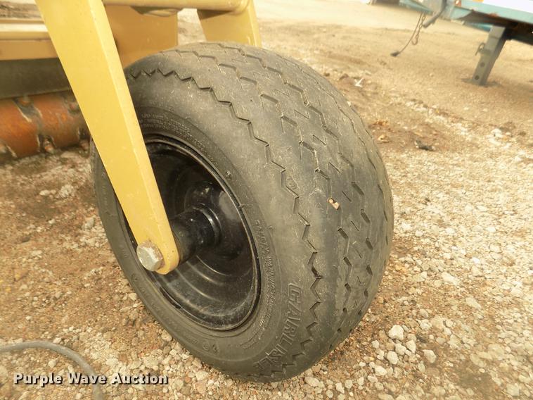 image for item DO9018 Land Pride SR2672 powered rake