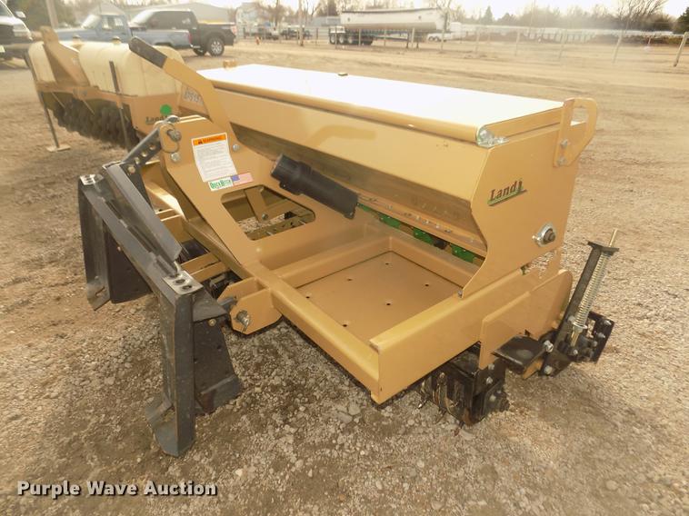 image for item DO9020 Land Pride APS1572 seeder