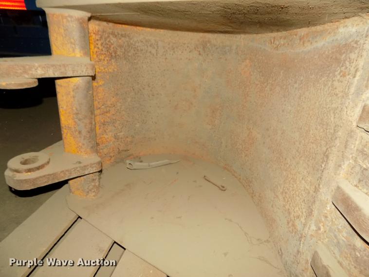 image for item DO9025 24"W bucket