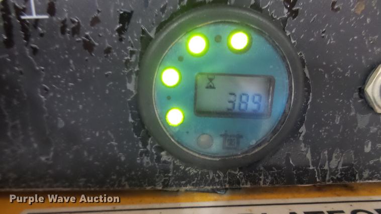 image for item DP9568 2007 Haulotte 2632E scissor lift