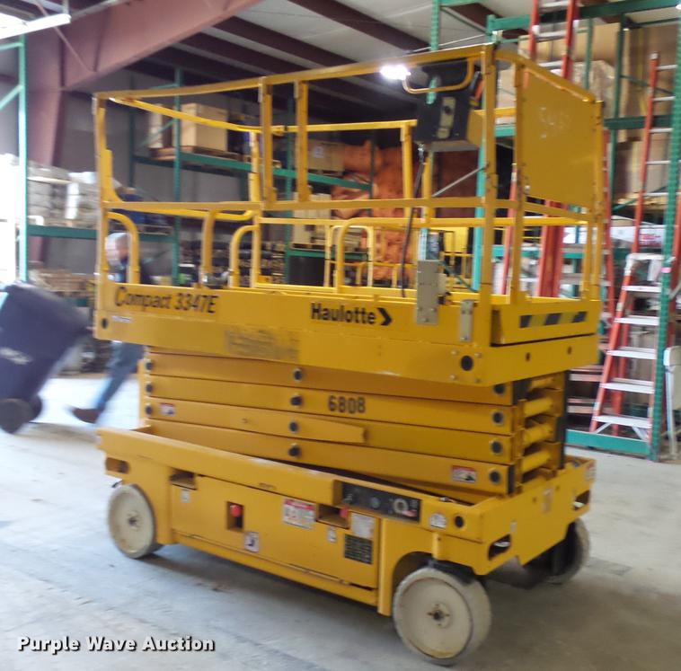 image for item DP9571 2006 Haulotte 3347E scissor lift