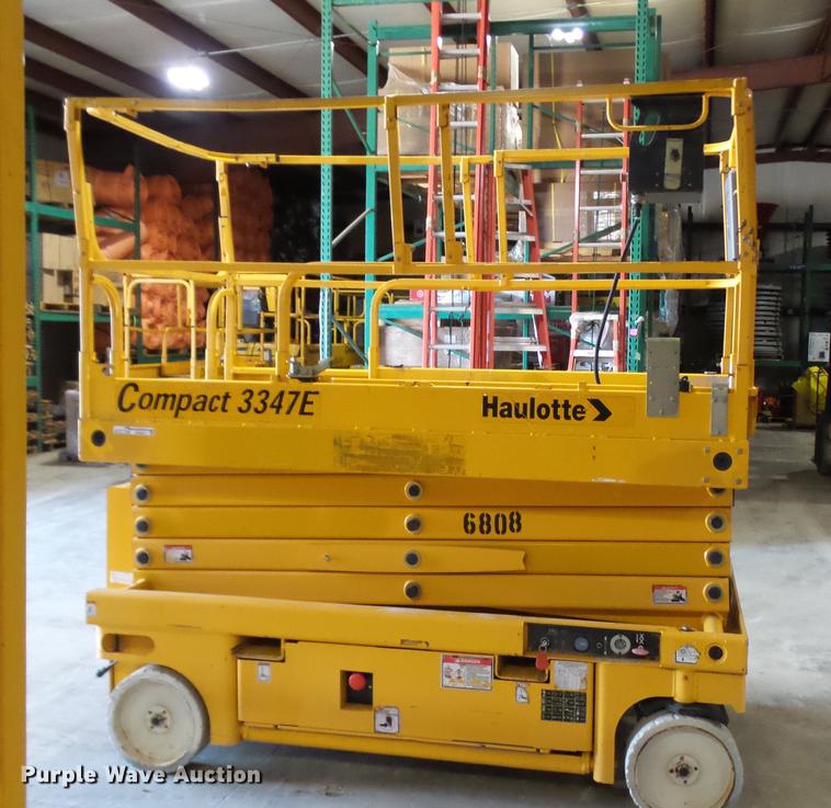image for item DP9571 2006 Haulotte 3347E scissor lift
