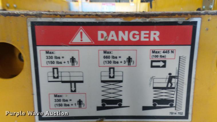 image for item DP9571 2006 Haulotte 3347E scissor lift
