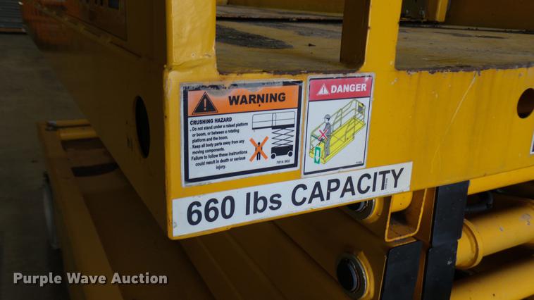 image for item DP9571 2006 Haulotte 3347E scissor lift