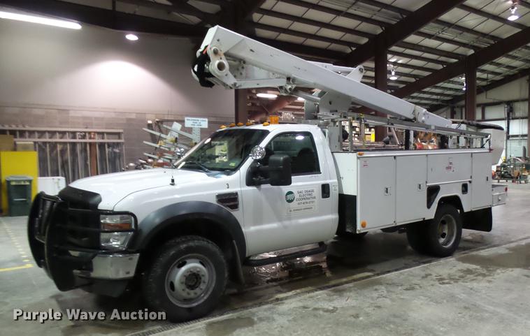 image for item DP9573 2009 Ford F550 Super Duty XL bucket truck