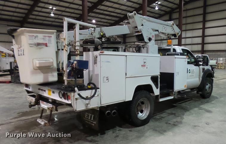 image for item DP9573 2009 Ford F550 Super Duty XL bucket truck