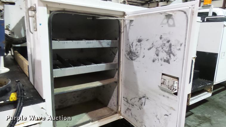 image for item DP9573 2009 Ford F550 Super Duty XL bucket truck