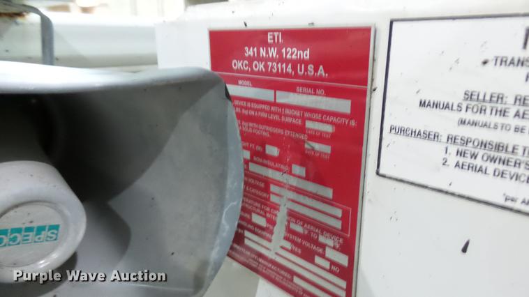 image for item DP9573 2009 Ford F550 Super Duty XL bucket truck