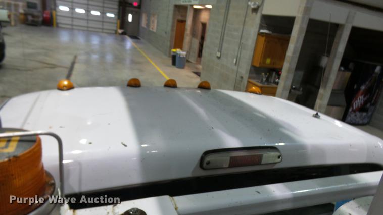 image for item DP9573 2009 Ford F550 Super Duty XL bucket truck