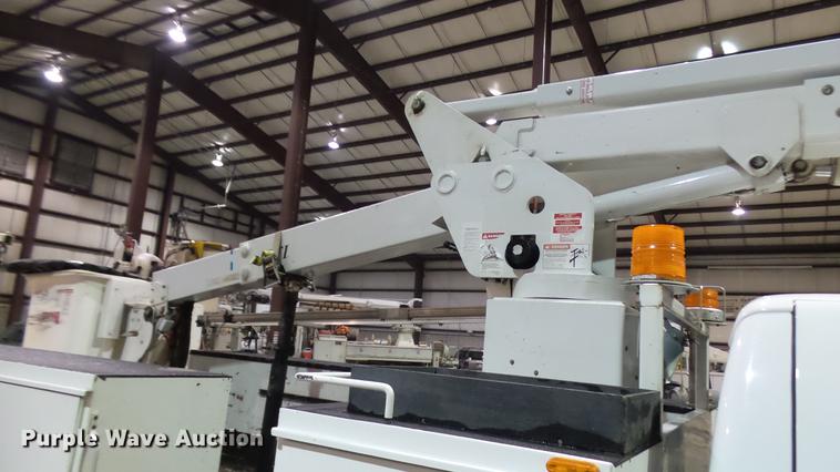 image for item DP9573 2009 Ford F550 Super Duty XL bucket truck